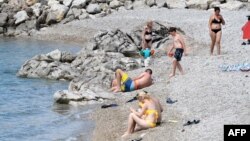 O plajă la Marea Adriatică, în Croația