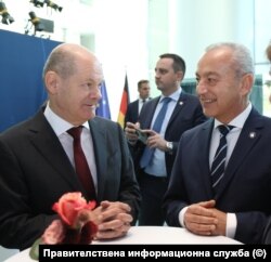 Олаф Шолц и Гълъб Донев