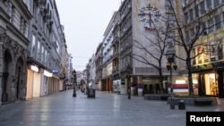 Pusta Knez Mihailova: Glavna pešačka ulica u Beogradu (22. mart 2020. godine)