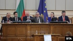 Декларацията на 48-ото Народно събрание срещу антибългарските прояви в Северна Македония беше приета без дебати.