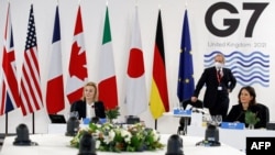 Архивска фотографија - Состанок на Г‘