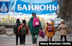 Жители города Байконура