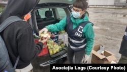 Carla a venit din Elveția să lucreze ca voluntar la Asociația LOGS