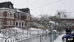 Училиштето каде што се случила експлозијата.