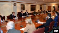 Средбата меѓу претставниците од Студентскиот и Професорскиот пленум, претставници од Ректоратот на УКИМ и премиерот Никола Груевски.