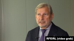 Johannes Hahn, comisarul european pentru buget, sediul Europei Liber/Libertatea, Praga, Cehia, 9 septembrie 2022.
