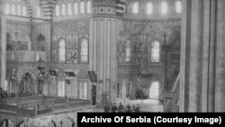 Интериорът на джамията Селимие.