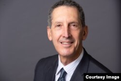 Edward P. Joseph, profesor na Univerzitetu Johns Hopkins