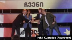 Алеко Элисашвили (справа) – кандидат в вице-мэры