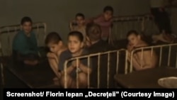 Više od 300.000 djece bilo je smješteno u rumunskoj mreži sirotišta, dječjih bolnica i drugih ustanova za mlade između 1954 - 1989.