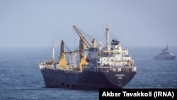 Медийни публикации допускат, че иранският кораб "Бехшад" в Червено море може да се ревърне в цел за САЩ. 