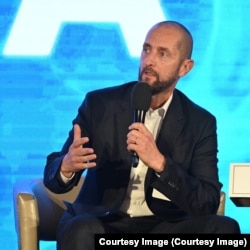 Dragoș Damian a propus autorităților să scoată adaosurile comerciale de la medicamente, pentru că producătorii plătescx taxe și pe acele adaosuri comerciale.