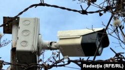 Камери Hikvision край военна база в Румъния.