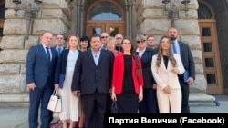 Депутатите на "Величие"