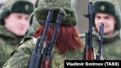 Margarita said there were seven other women in her medical unit, between the ages of 23 and 38, and that all of them faced pressure to become field wives for officers. (illustrative photo)