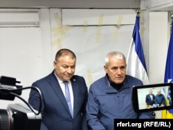 Ministri i Brendshëm të Kosovës, Xhelal Sveçla (djathtas) dhe drejtori i përgjithshëm i Policisë së Kosovës, Gazmend Hoxha.