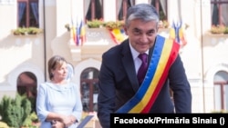 Vlad Oprea, primarul din Sinaia, este acuzat că și-a construit o vilă impunătoare în mijlocul pădurii.