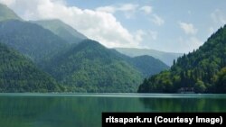 Озеро Рица (иллюстративное фото)