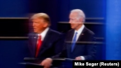 Илустрација од предизборна дебата меѓу Доналд Трамп и Џо Бајден