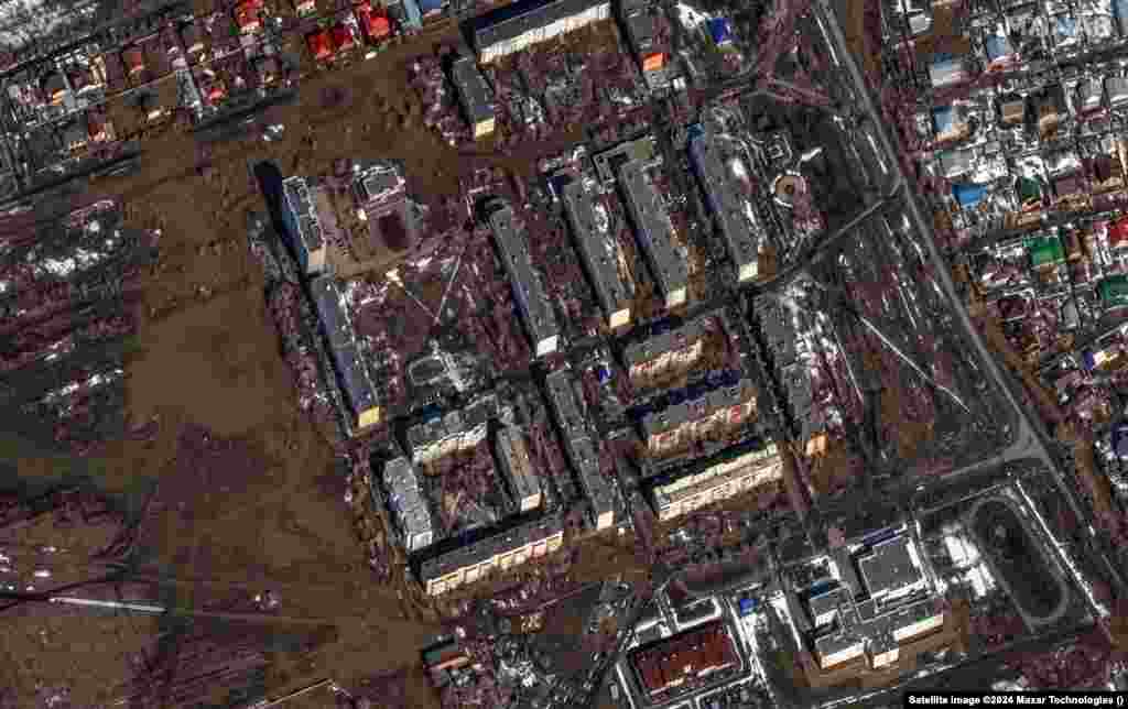 Stambena područja u Orenburgu okružena su vodom. &nbsp;