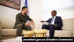 Președintele Volodimir Zelenski s-a întâlnit sâmbătă, 9 decembrie, cu premierul statului Cape Verde - Ulisses Correia e Silva. 