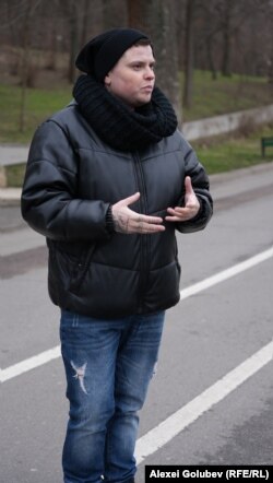 Doy, persoană non-binară, membră a comunității queer din R. Moldova