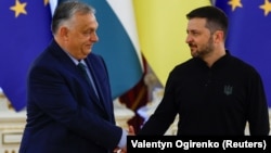 Mađarski premijer Viktor Orban i ukrajinski predsednik Volodimir Zelenski u Kijevu, 2. jul 2024.