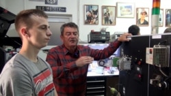 Kućnom radionicom u Maglaju vraća dug za uništenu mladost