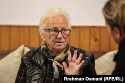 Shenaze Salihu, banore e Shtëpisë së të Moshuarve në Prishtinë. Ajo jeton këtu tash e 11 vjet.