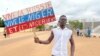 Un demonstrant prorus din Niger.