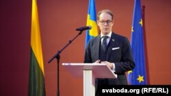 Tobias Billström svéd külügyminiszter Vilniusban 2023. november 6-án