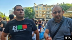 Георги Георгиев и Юлиян Губатов от партия "Възраждане". Снимка: БТА