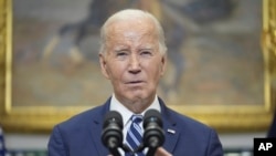 აშშ-ის პრეზიდენტმა ნავალნის უწოდა „სიმართლის ძლიერი ხმა", რომელიც "გაბედულად აღუდგა წინ პუტინის კორუმპირებულ მთავრობას".