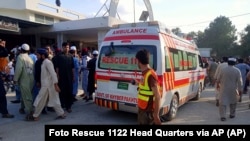 Kola Hitne pomoći na mestu eksplozije u Bajuru, 30. jul 2023. 