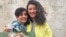 Iran, Teheran - Jurnalistele Elaheh Mohammadi și Niloofar Hamedi, la eliberarea temporară din închisoarea Evin (Sursă: social media)
