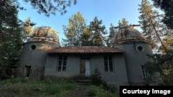 შმიდტის ორგუმბათიანი ტელესკოპი. ობსერვატორია
