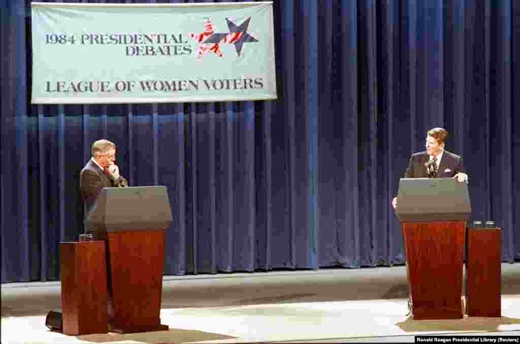 1984: Reagan, 73 vjeç, me sukses minimizoi çështjen e moshës së tij, kur debatoi me demokratin Walter Mondale, 56-vjeçar, duke thënë: &ldquo;Dua që ta dini se as unë nuk do ta bëj moshën çështje fushate. Nuk do ta shfrytëzoj, për qëllime politike, moshën e re dhe papërvojën e kundërshtarit tim&rdquo;. Reagan u rizgjodh.