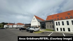 Academia Secuiască de Hochei pe Gheață din satul Cârța, din județul Harghita.