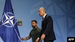 „Ова е значаен чекор за приближување на Украина кон НАТО“, изјави Алијансата Јенс Столтенберг по завршувањето на самитот на НАТО во Вилнус. 