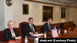 Заменик помошник државен секретар на САД, Габриел Ескобар на средба во Владата на Северна Македонија, 25 август 2023