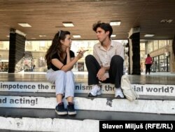 Петар планира да се исели од Србија