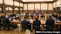 Лидерска средба на претставниците на политичките партии во Собрание (илустрација)