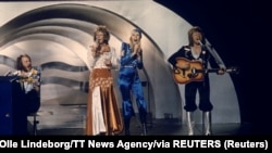 ABBA tokom nastupa u Štokholmu na kvalifikacijama za pjesmu Evrovizije, 1974. godine