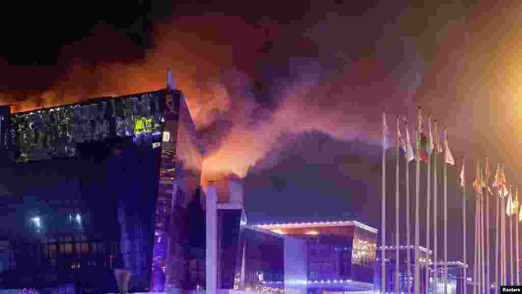 Bilanțul victimelor crește de la o oră la alta. Dacă inițial s-a vorbit despre 40 de morți, în noaptea de vineri spre sâmbătă numărul celor decedați ajunsese la 60, iar sâmbătă la prânz autoritățile ruse raportau cel puțin 115.