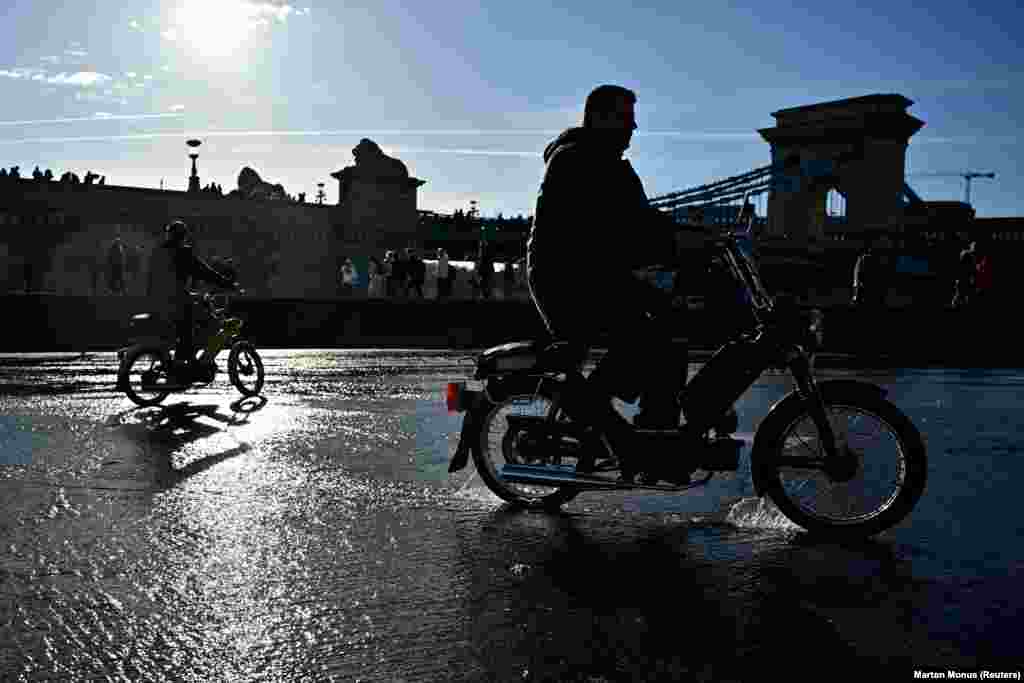 Direktorat za upravljanje vodama saopštio jeda je posljednji put u decembru 1987. godine nivo Dunava premašio šest metara, ali tada nije poplavio nasipne puteve.