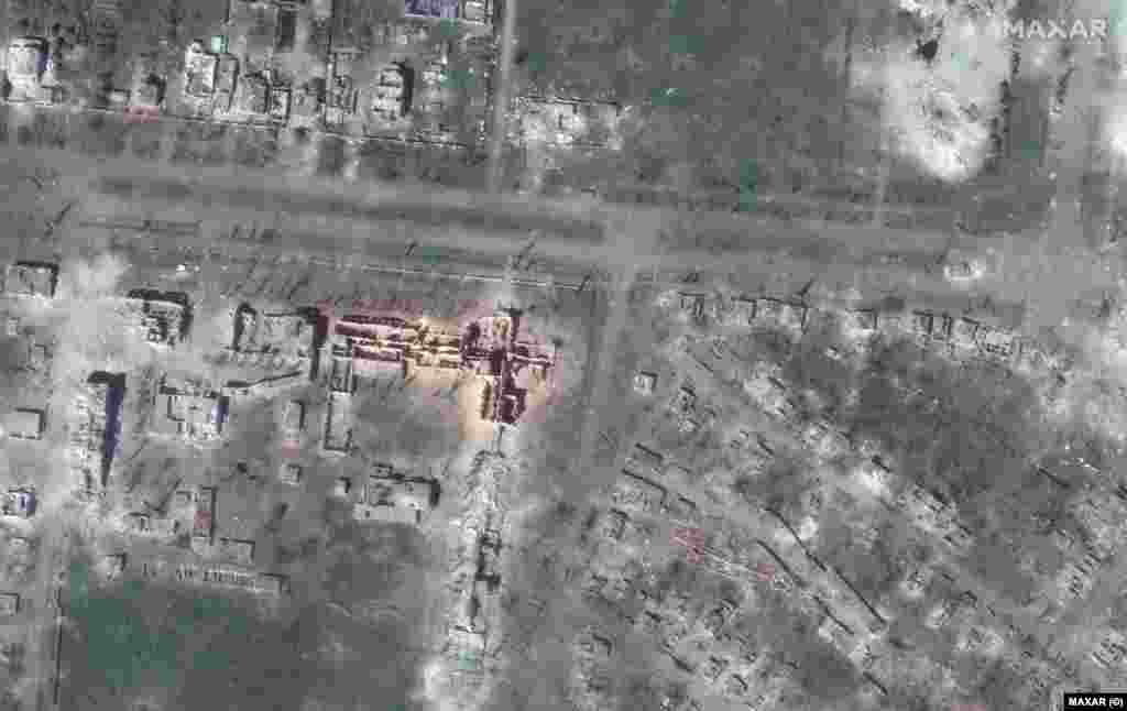 Isti dio grada godinu dana kasnije, 15. maja 2023. Brutalne borbe za grad proteklih mjeseci dovele su do velikih žrtava na obje strane, uprkos tome što vojni stručnjaci dovode u pitanje stratešku vrijednost grada za Rusiju.