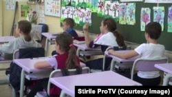 Elevii de clasele primare nu sunt cuprinși în noul regulament al olimpiadelor școlare propus de Ministerul Educației și Cercetării. 