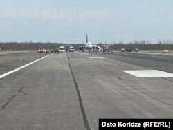 ქუთაისი-ბარსელონის რეისის უკან დაბრუნებული თვითმფრინავი მას შემდეგ, რაც მგზავრების ევაკუაცია მოხდა