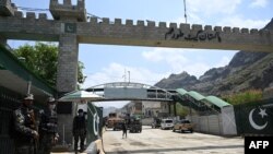 Zatvaranje Torkama 12. januara izazvalo je ogromne komercijalne gubitke za obje zemlje.