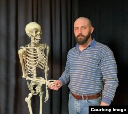 ბორის "ჩელე" ყურუა, "გირჩი - მეტი თავისუფლების" წევრი